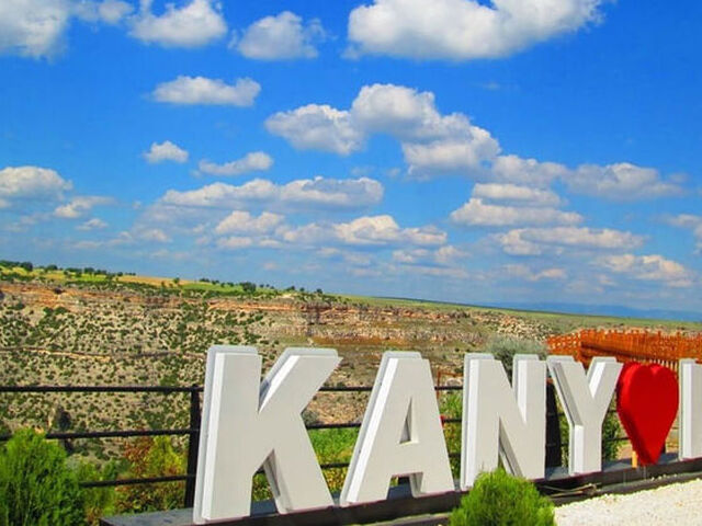 ULUBEY KANYON TAŞYARAN VADİSİ TURU (GÜNÜBİRLİK)