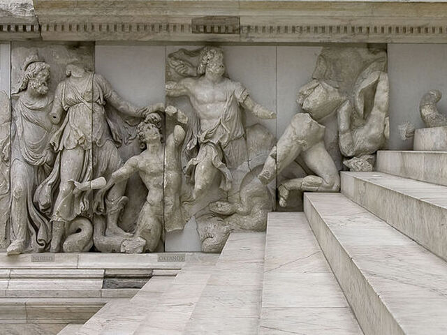 BERGAMA AŞIKLAR ŞELALESİ (GÜNÜBİRLİK)