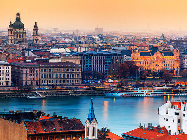 BUDAPEŞTE, VİYANA, PRAG, BRATİSLAVA TURU